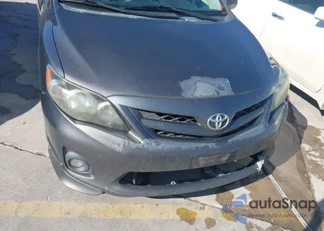 2011 Toyota Corolla S z USA, uszkodzony, nr VIN 2T1BU4EE8BC599943